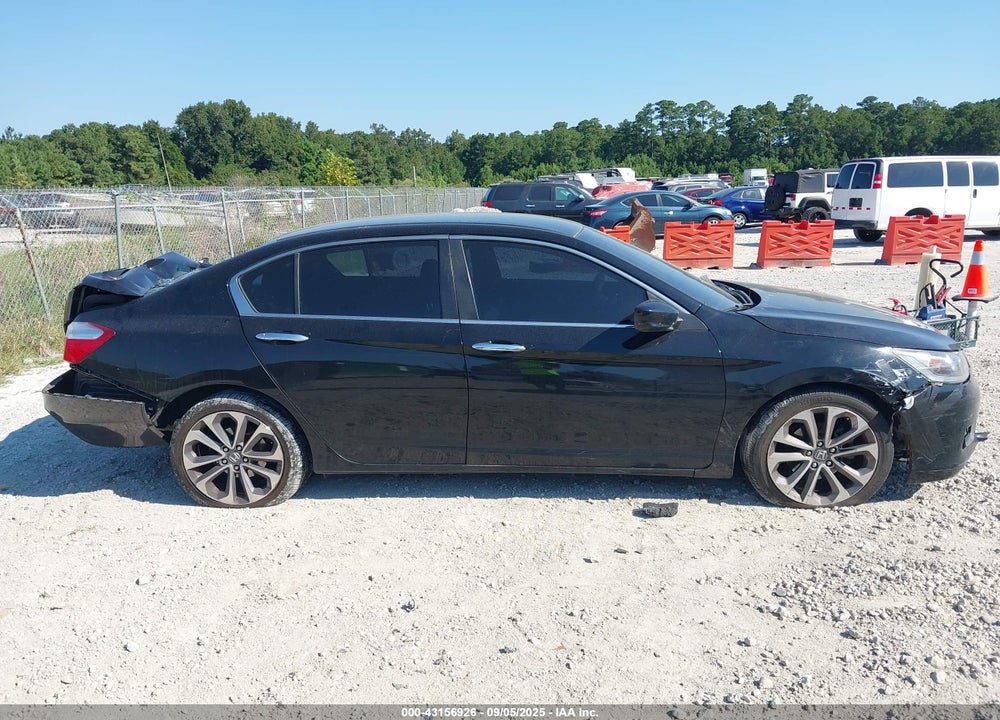 2015 HONDA ACCORD VIN: 1HGCR2F51FA027598