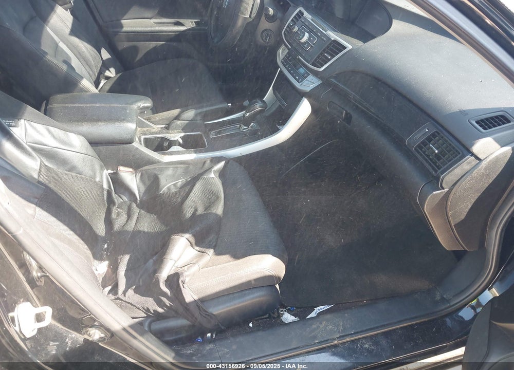 2015 HONDA ACCORD VIN: 1HGCR2F51FA027598