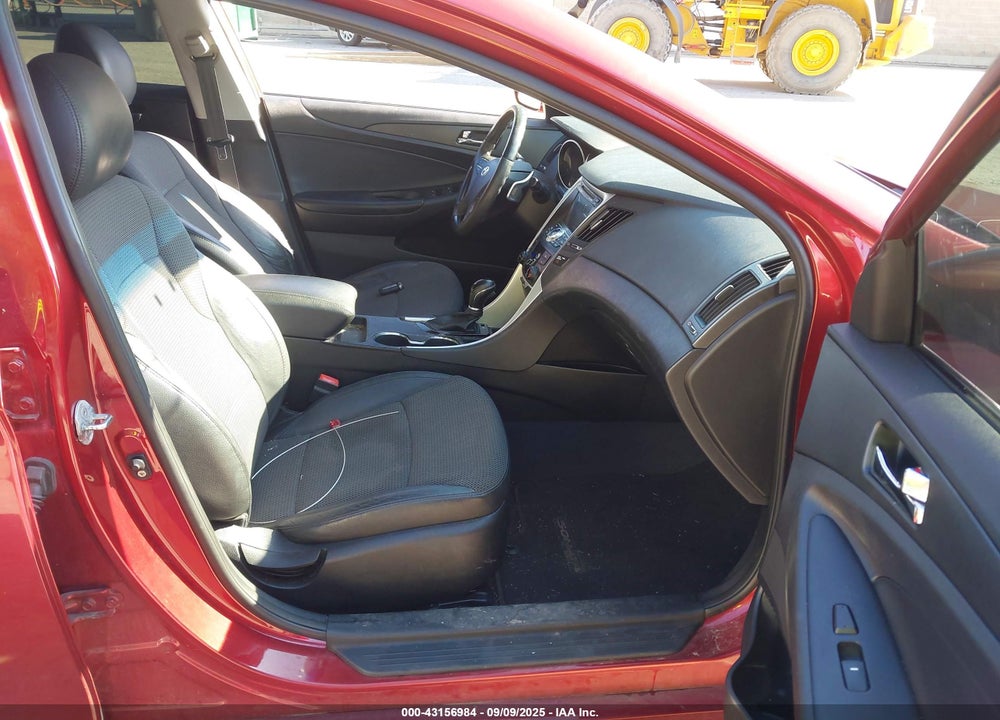 2011 HYUNDAI SONATA VIN: 5NPEC4AC4BH236234