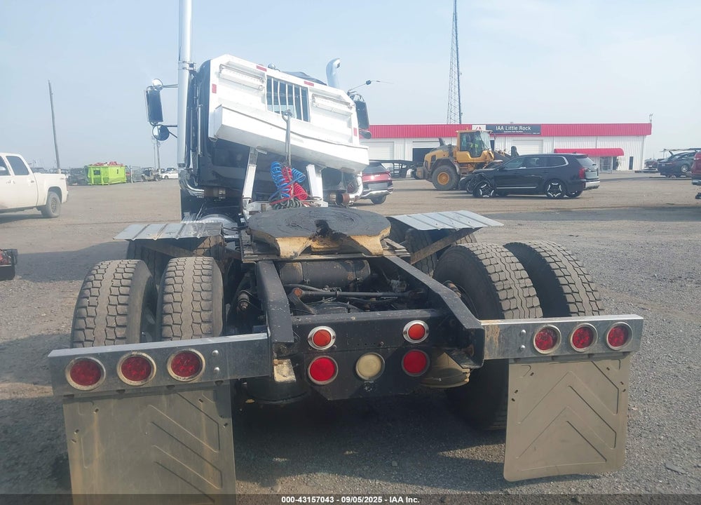 1996 FREIGHTLINER CONVENTIONAL FLD120 VIN: 1FUYDCYBXTH666053