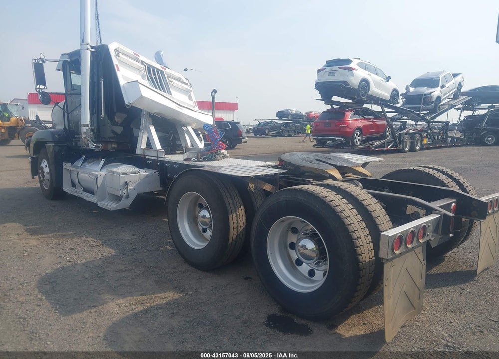 1996 FREIGHTLINER CONVENTIONAL FLD120 VIN: 1FUYDCYBXTH666053