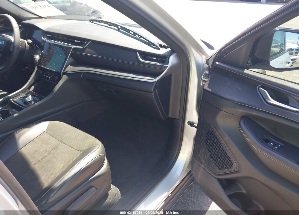 2023 JEEP GRAND CHEROKEE L VIN: 1C4RJKAG6P8839772