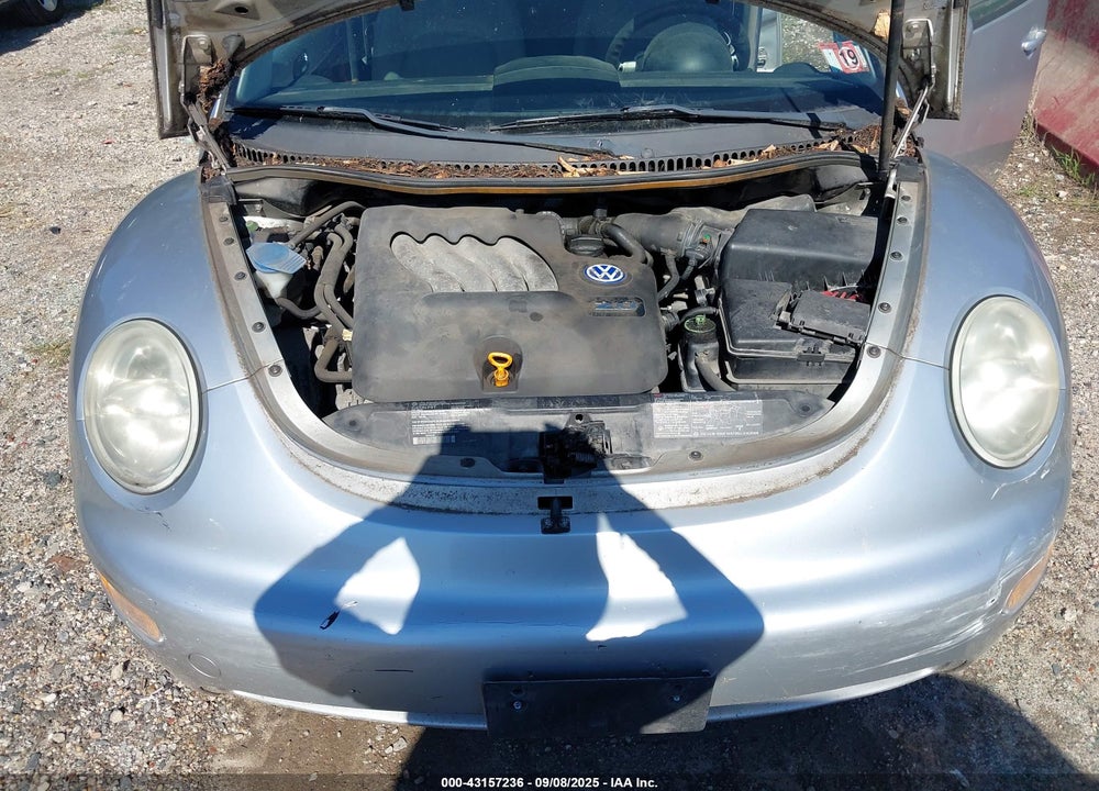 2001 VOLKSWAGEN NEW BEETLE GL VIN: 3VWBK21C41M424994