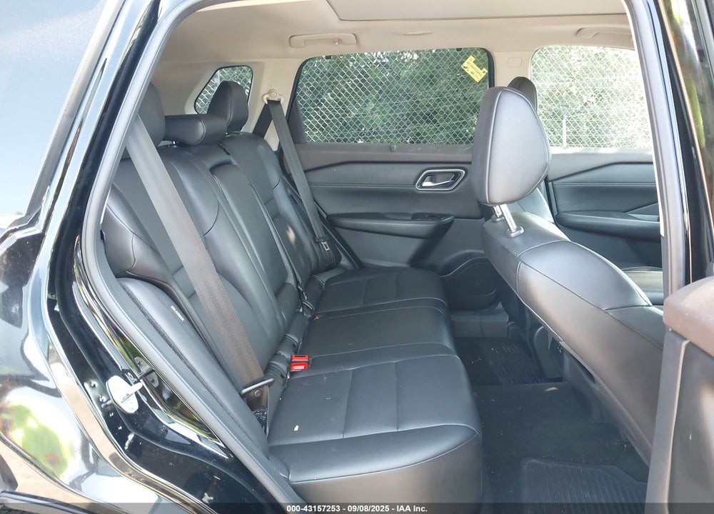 2021 NISSAN ROGUE VIN: JN8AT3BB0MW238465