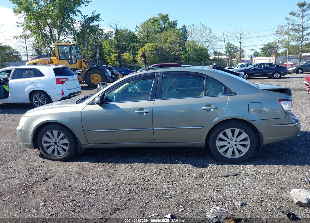 2009 HYUNDAI SONATA LIMITED V6 VIN: 5NPEU46F09H540395