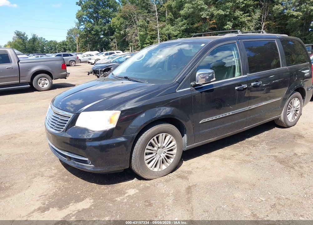 2013 CHRYSLER TOWN & COUNTRY VIN: 2C4RC1CG3DR615876