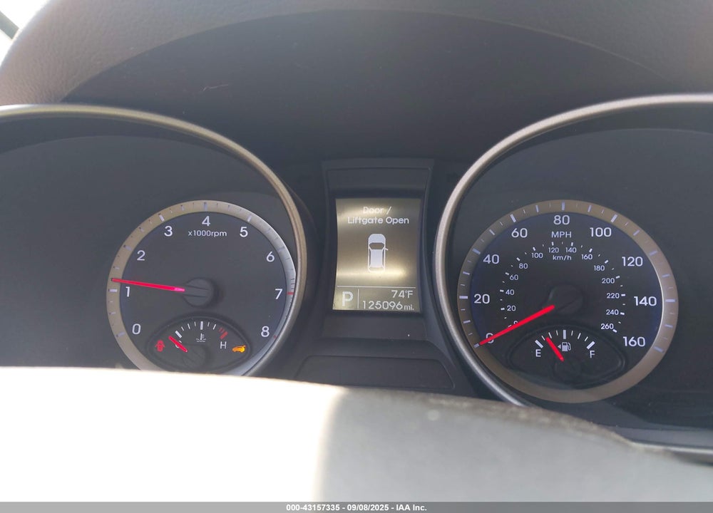 2016 HYUNDAI SANTA FE VIN: KM8SMDHF9GU152273