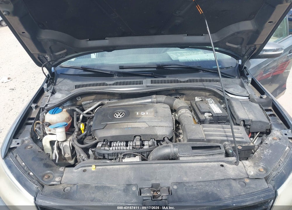 2014 VOLKSWAGEN JETTA VIN: 3VWD17AJ8EM278130