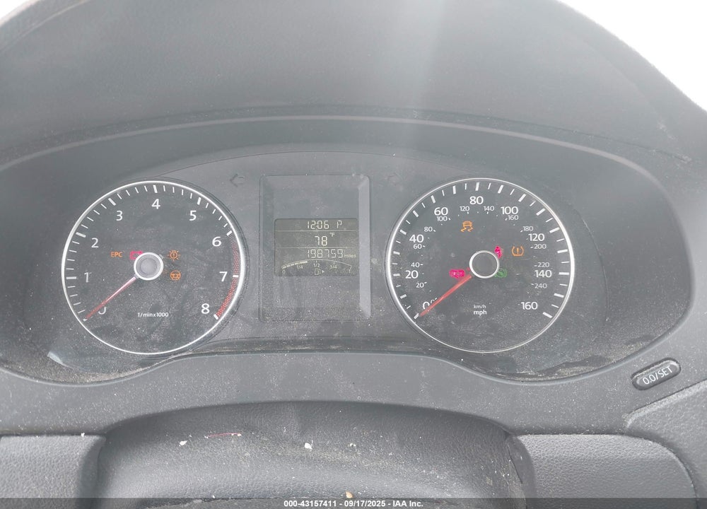 2014 VOLKSWAGEN JETTA VIN: 3VWD17AJ8EM278130