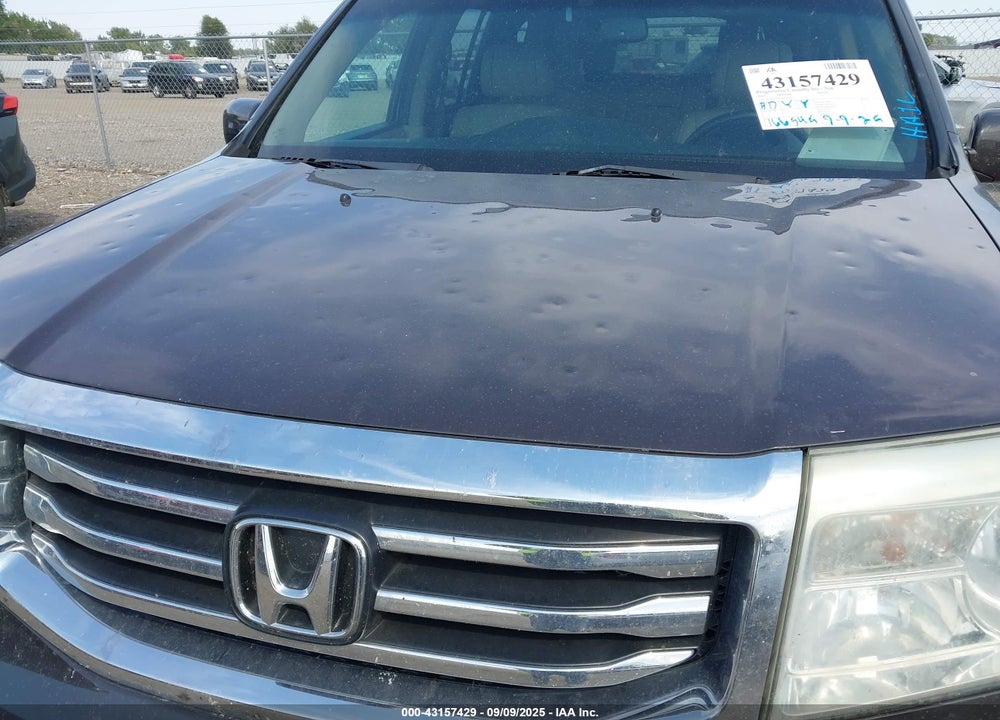 2013 HONDA PILOT TOURING VIN: 5FNYF4H99DB061852