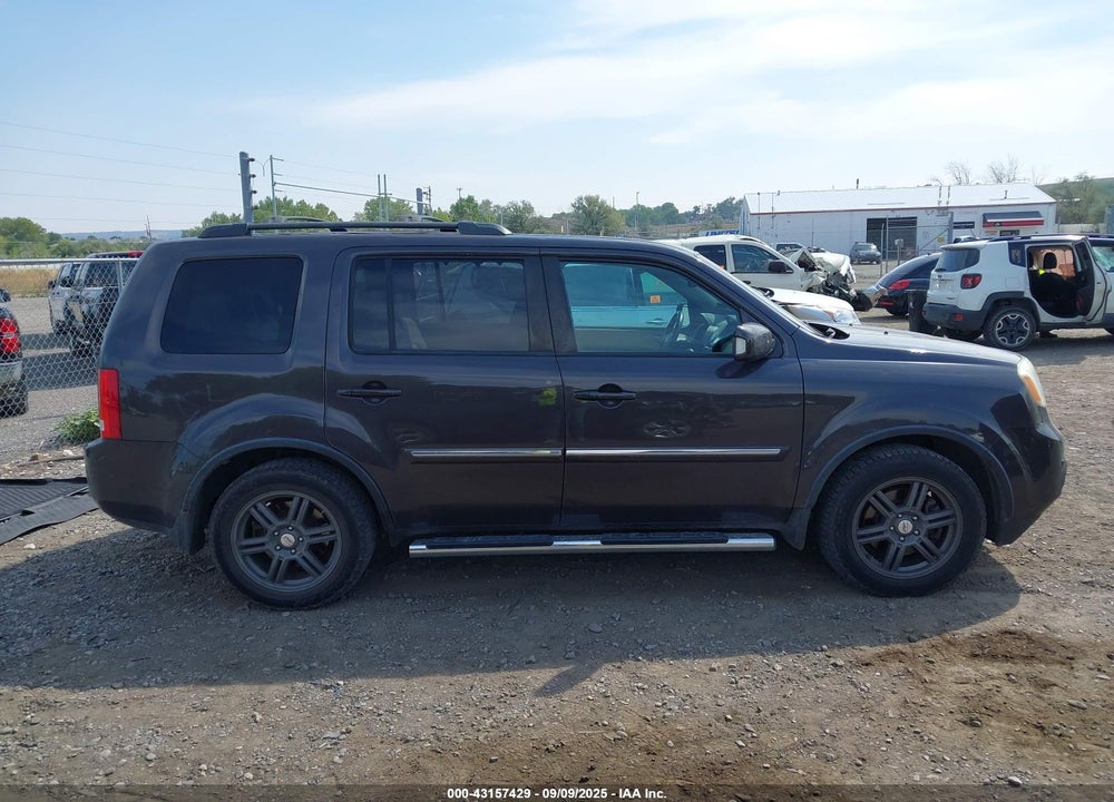 2013 HONDA PILOT TOURING VIN: 5FNYF4H99DB061852