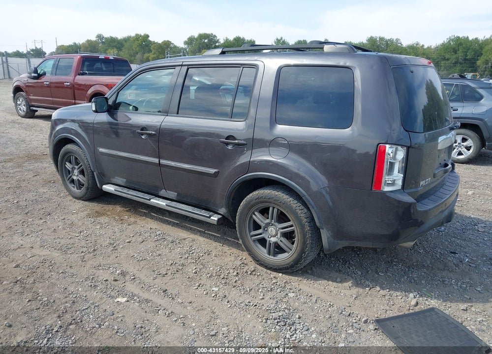 2013 HONDA PILOT TOURING VIN: 5FNYF4H99DB061852