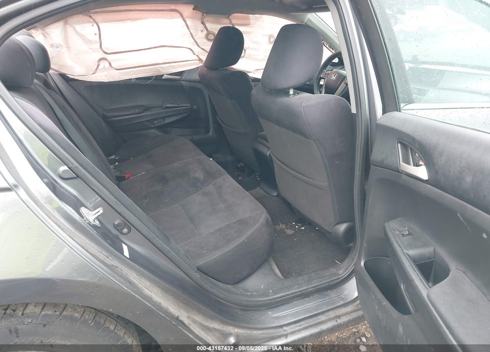 2011 HONDA ACCORD VIN: 1HGCP2F49BA063384