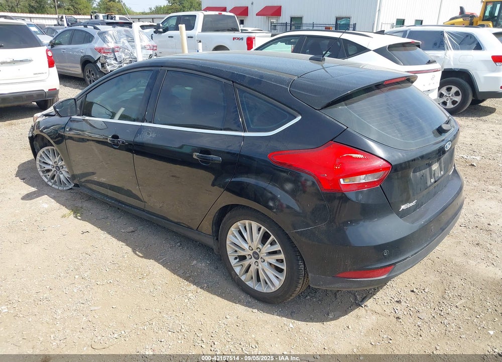 2017 FORD FOCUS TITANIUM VIN: 1FADP3N25HL219304