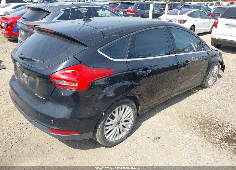 2017 FORD FOCUS TITANIUM VIN: 1FADP3N25HL219304