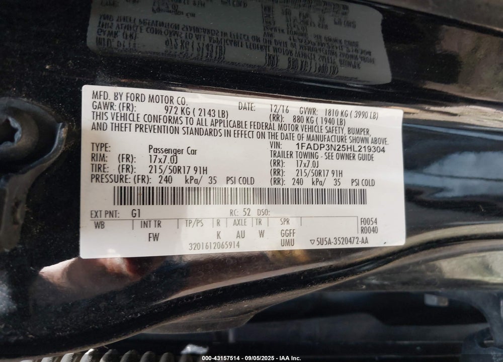 2017 FORD FOCUS TITANIUM VIN: 1FADP3N25HL219304