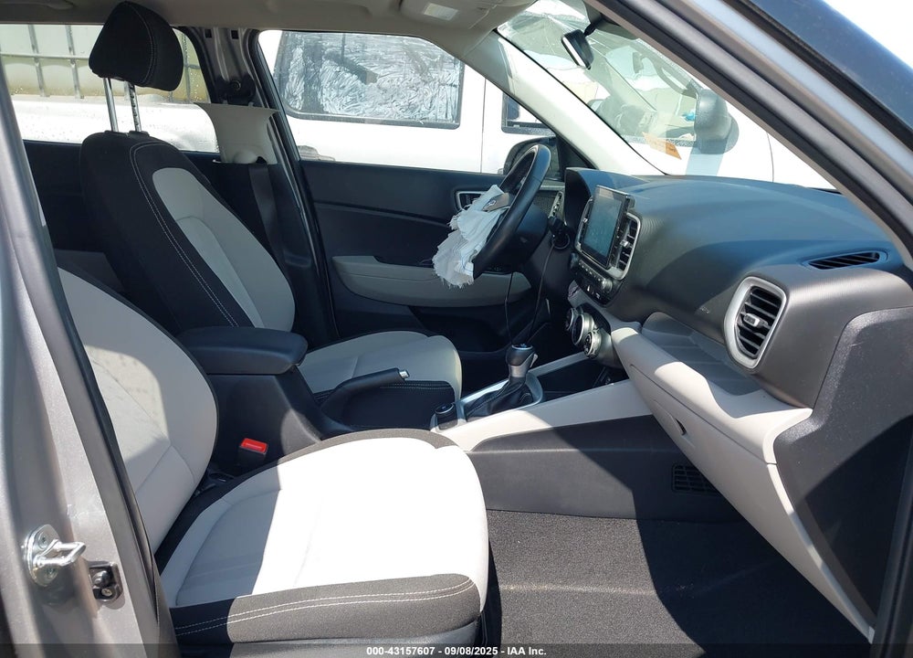 2024 HYUNDAI VENUE VIN: KMHRC8A37RU307592