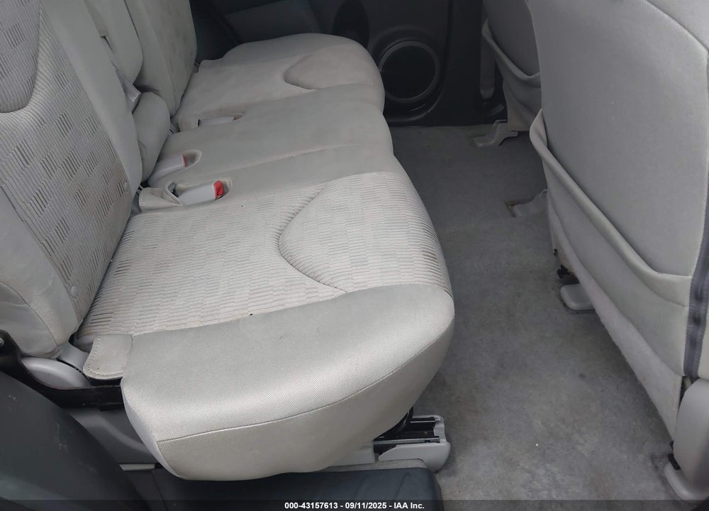 2011 TOYOTA RAV4 VIN: 2T3BF4DV3BW131362