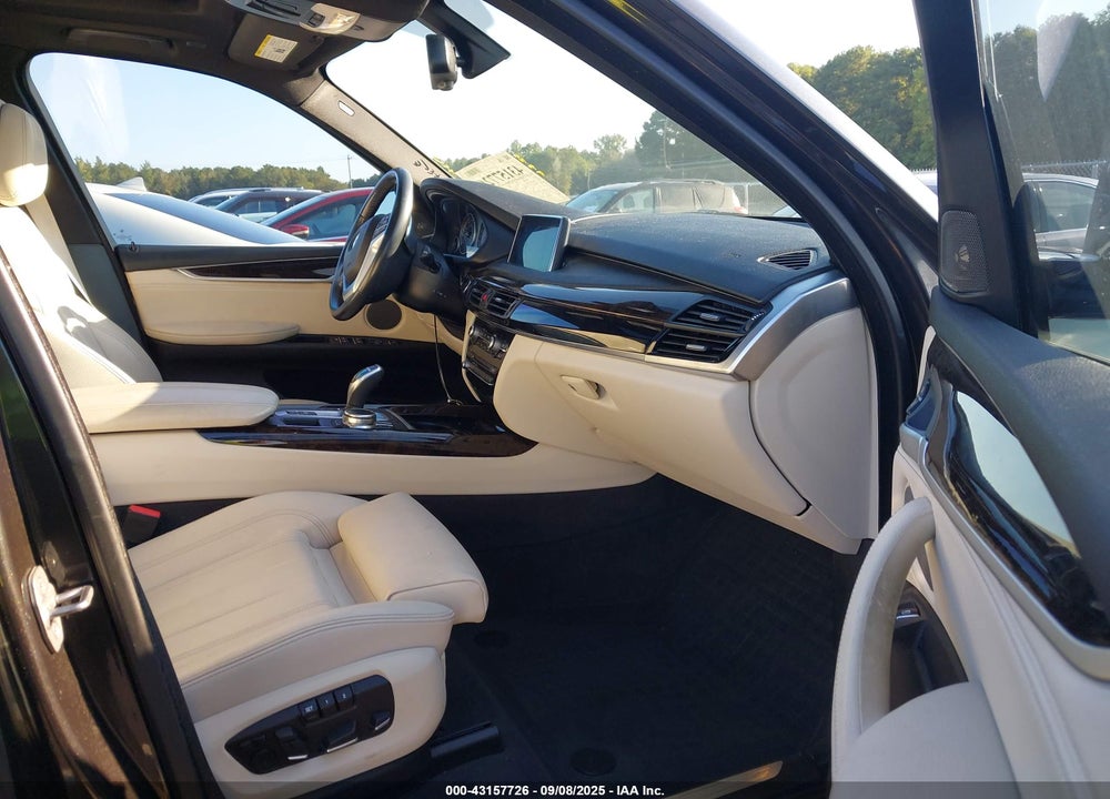 2018 BMW X5 VIN: 5UXKR0C51JL073530