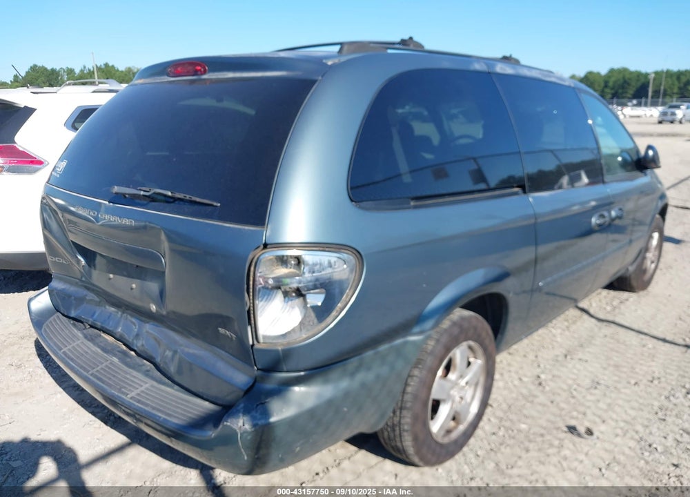 2005 DODGE GRAND CARAVAN SXT VIN: 2D4GP44L95R242873