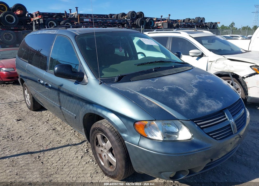 2005 DODGE GRAND CARAVAN SXT VIN: 2D4GP44L95R242873