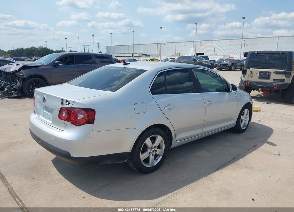 2008 VOLKSWAGEN JETTA SE/SEL VIN: 3VWRZ71K58M198165