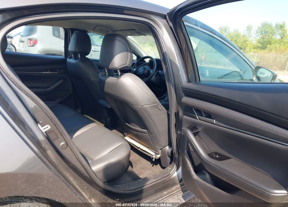 2024 MAZDA 3 2.5 S SELECT SPORT VIN: 3MZBPABM8RM413883