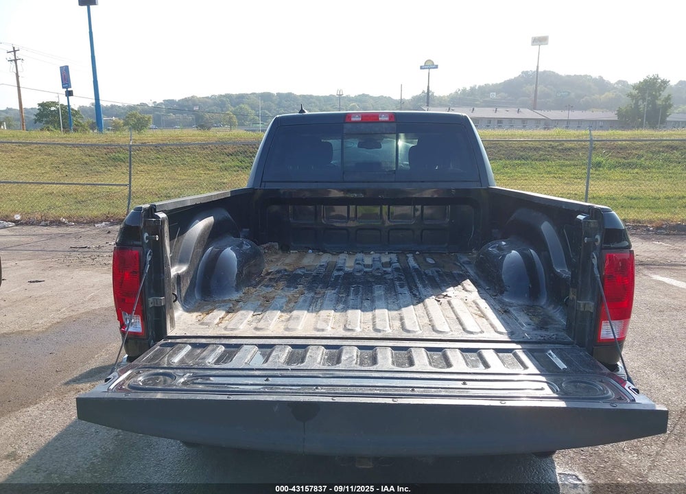 2017 RAM 1500 VIN: 1C6RR7TTXHS729142