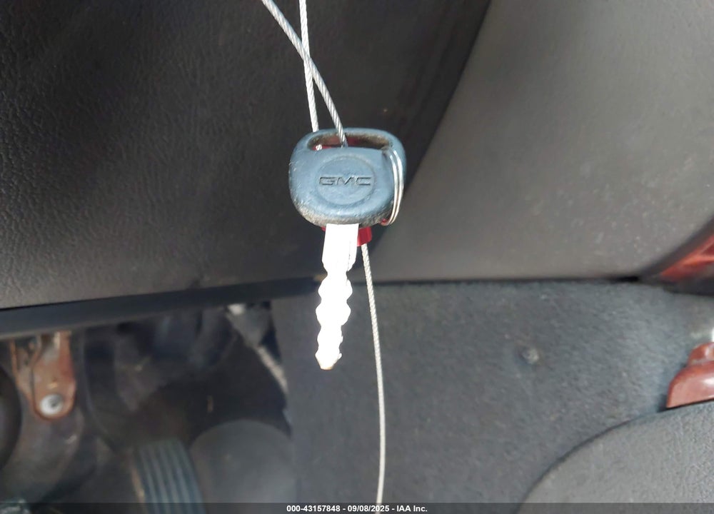 2006 GMC ENVOY DENALI VIN: 1GKET63MX62146521