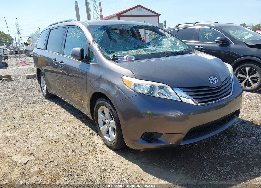 2015 TOYOTA SIENNA LE 8 PASSENGER VIN: 5TDKK3DC6FS674460