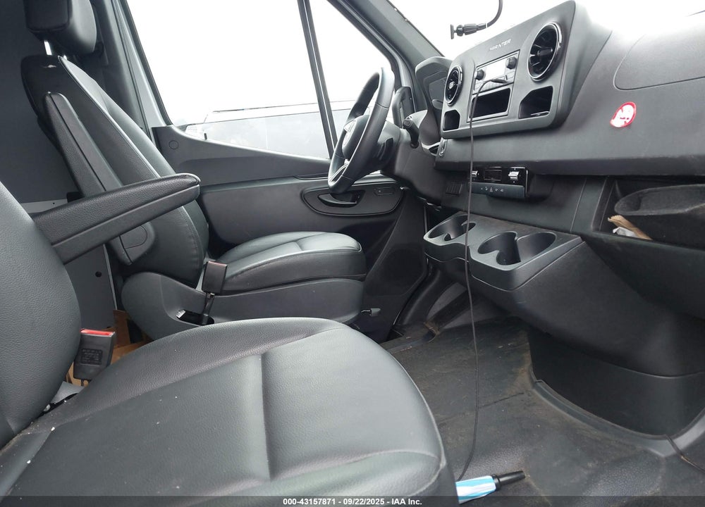 2025 MERCEDES-BENZ SPRINTER 2500 STANDARD ROOF 4-CYL DIESEL VIN: W1Y4KBHY8ST201918