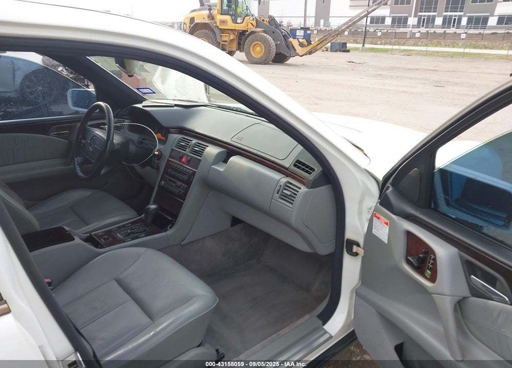 1997 MERCEDES-BENZ E 320 VIN: WDBJF55F6VJ030116