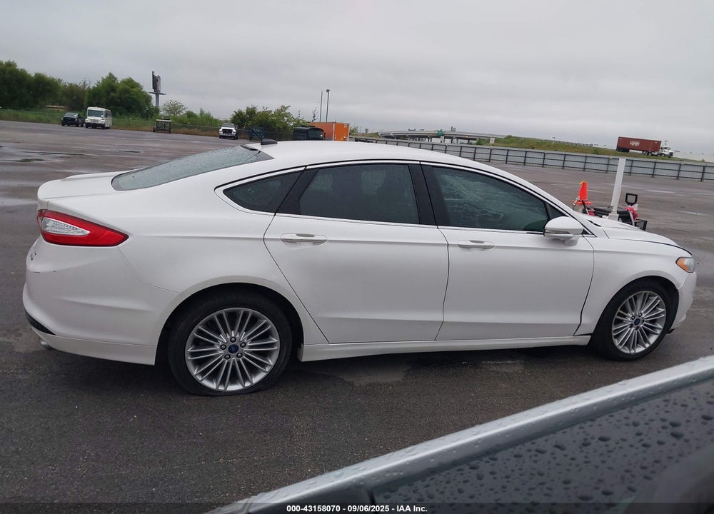 2016 FORD FUSION SE VIN: 3FA6P0HD6GR132385