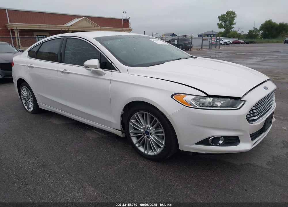 2016 FORD FUSION SE VIN: 3FA6P0HD6GR132385