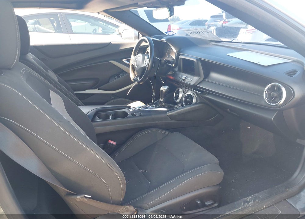 2019 CHEVROLET CAMARO 1LT VIN: 1G1FB3DX2K0143041