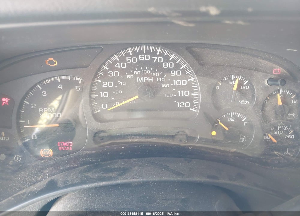 2005 CHEVROLET SILVERADO 2500HD WORK TRUCK VIN: 1GCHK24245E323224