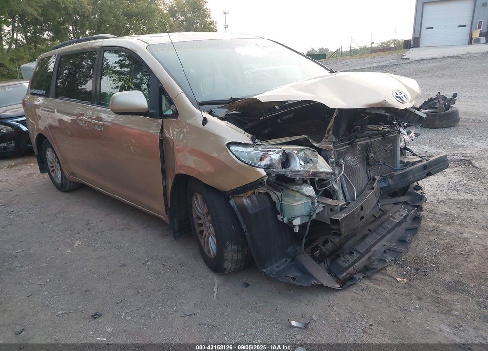 2011 TOYOTA SIENNA VIN: 5TDYK3DC2BS045525