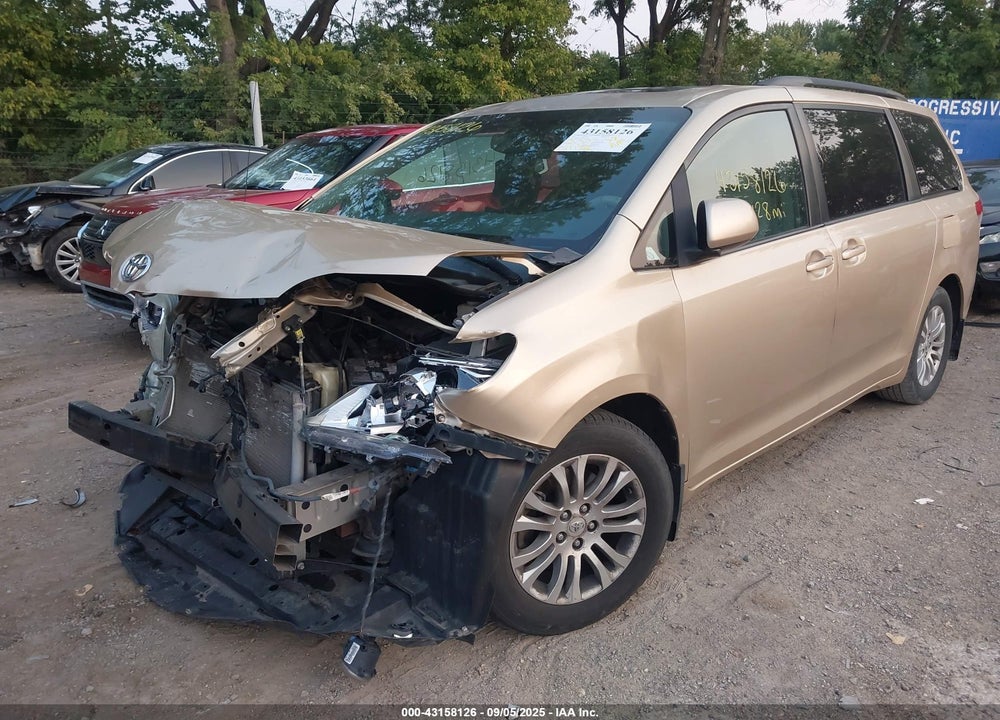 2011 TOYOTA SIENNA VIN: 5TDYK3DC2BS045525