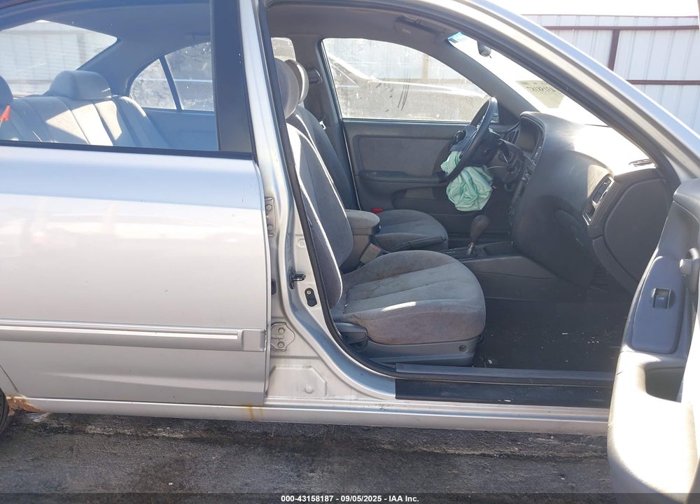 2005 HYUNDAI ELANTRA GLS/GT VIN: KMHDN46D75U952932
