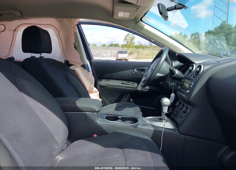 2015 NISSAN ROGUE VIN: JN8AS5MV7FW754900