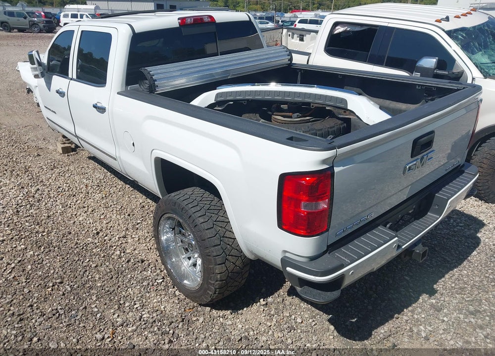 2017 GMC SIERRA 3500HD DENALI VIN: 1GT42YEY8HF177140