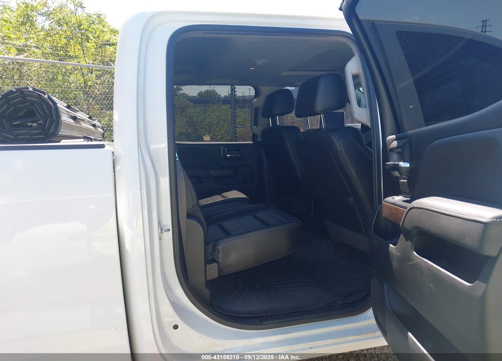 2017 GMC SIERRA 3500HD DENALI VIN: 1GT42YEY8HF177140
