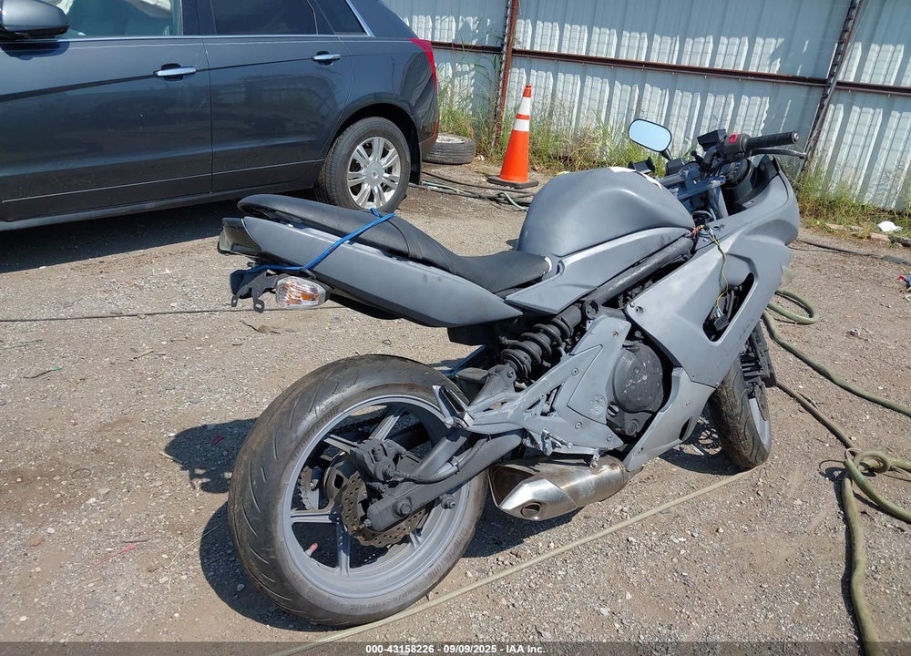 2008 KAWASAKI EX650 A VIN: JKAEXEA148A039731