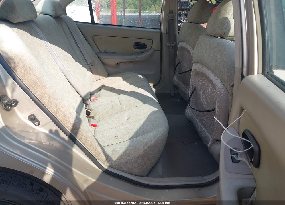 2002 HYUNDAI ELANTRA GLS VIN: KMHDN45D52U319259