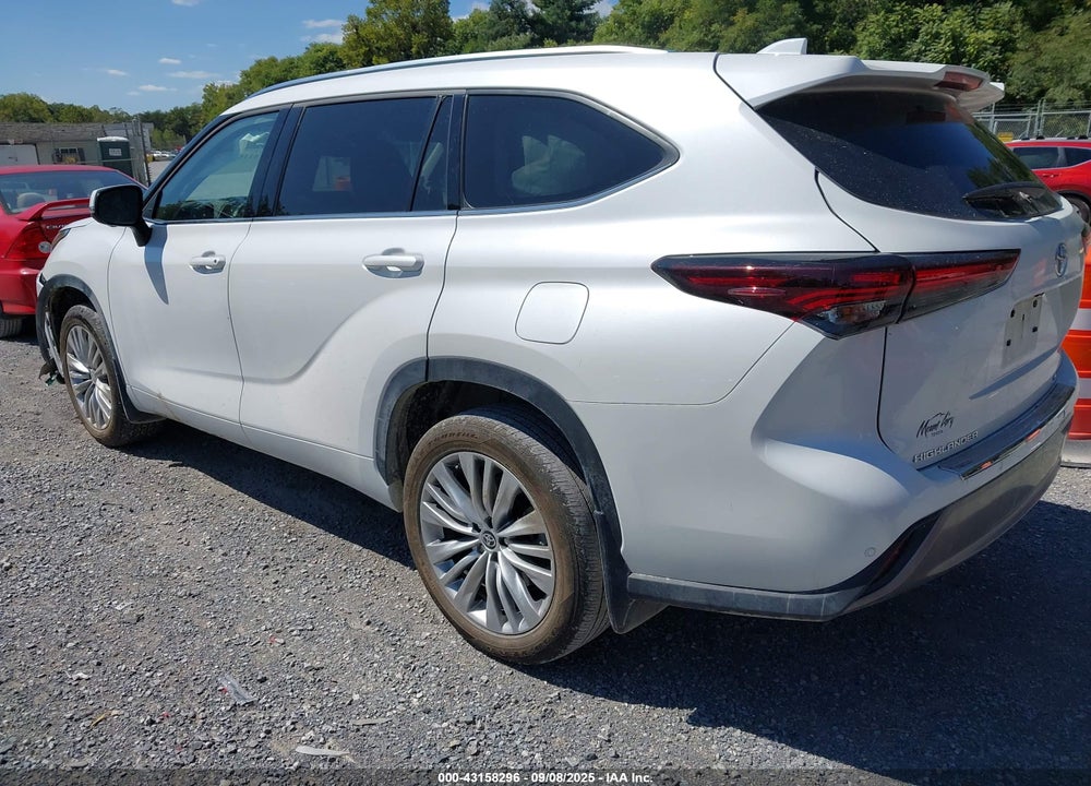 2024 TOYOTA HIGHLANDER VIN: 5TDKDRAHXRS541122