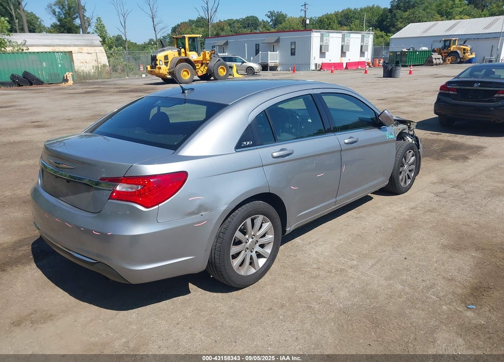 2013 CHRYSLER 200 VIN: 1C3CCBBB6DN695208