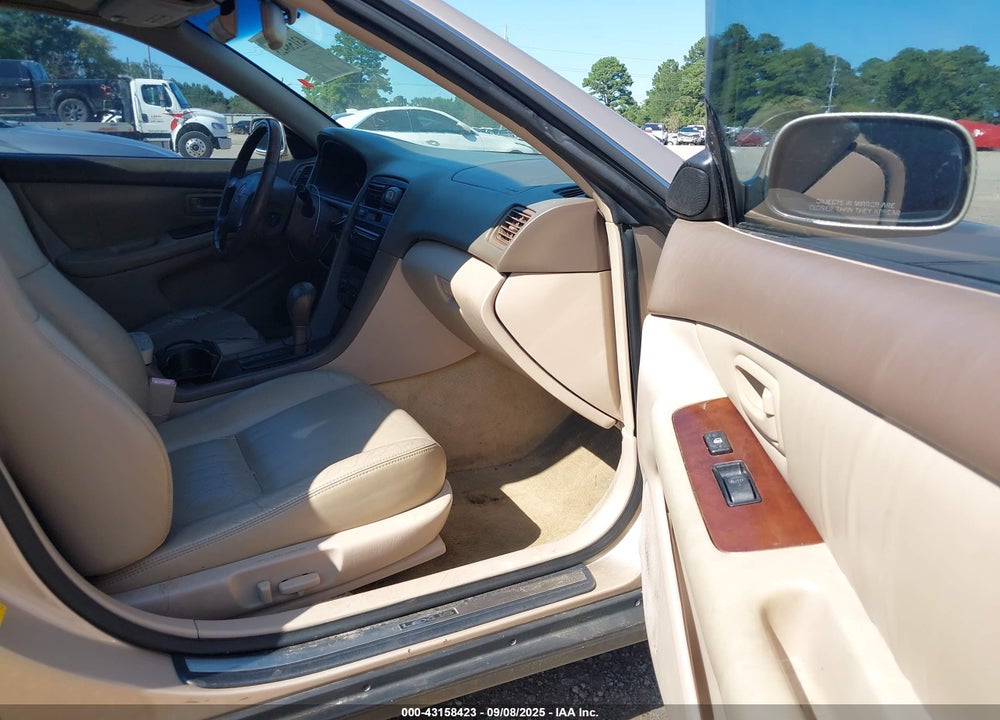 2001 LEXUS ES 300 BASE (A4) VIN: JT8BF28G615108274