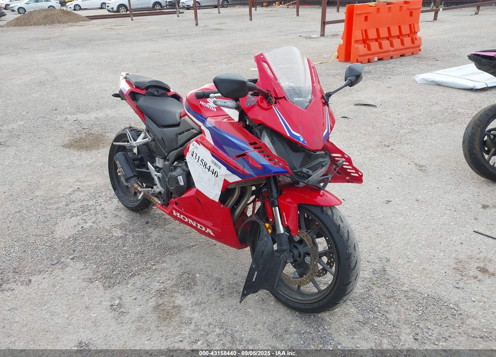 2025 HONDA CBR500 RA VIN: MLHPC7051S5100556