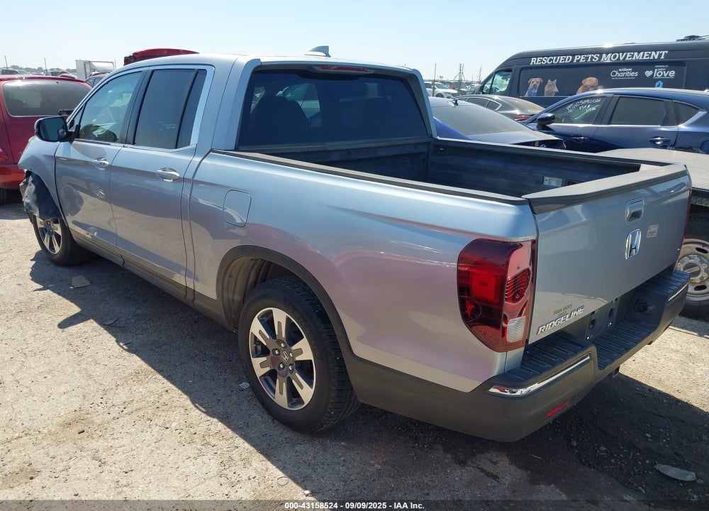 2017 HONDA RIDGELINE RTL-T VIN: 5FPYK2F67HB005866