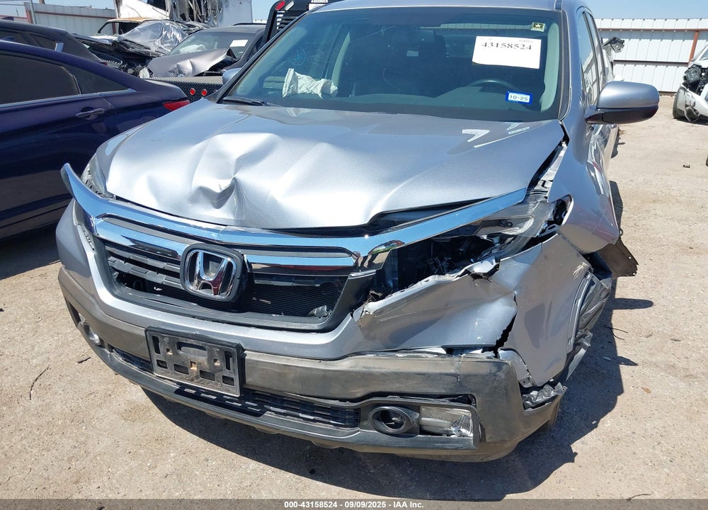 2017 HONDA RIDGELINE RTL-T VIN: 5FPYK2F67HB005866